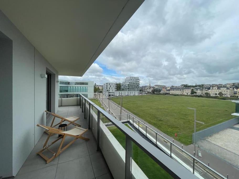 Presqu'Ile, Appartement Neuf Avec Balcon, Salle De Gym Et Parking Caen Exterior photo